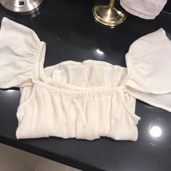 Roxy Off-Shoulder Princess In The Sea Crop Top - Picture 2 of 5